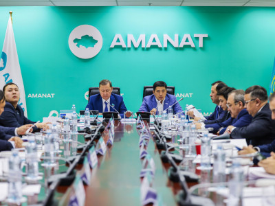 «AMANAT» партиясында ауыл бюджеті мен өңірлік даму мәселелері талқыланды