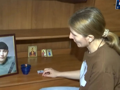 «Дер кезінде анықтамаған»: Ақтөбеде жас жігіттің өліміне ата-анасы дәрігерлерді кінәлады