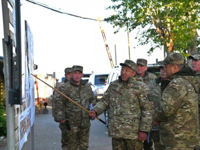 Қаныш Әбубәкіров 4 гарнизонда жауынгерлік дайындықтың ұйымдастырылуын тексерді