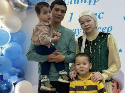 «Тастап кетпейсіз бе?»: бір ауыз сөзімен елді елжіреткен Айсұлтан жайлы анасы айтып берді
