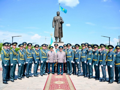Әскери мекемелерде Сағадат Нұрмағамбетовтің 102 жылдығына арналған еске алу рәсімі өтті