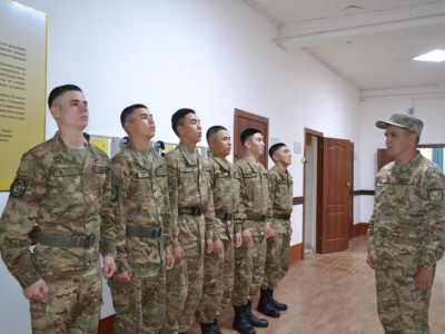 Атыраулық кәсіби футболшы Ұлттық ұланда қызмет етеді