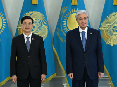 Президент Гонконг Арнаулы әкімшілік ауданы Әкімшілігінің басшысы Джон Лимен кездесті