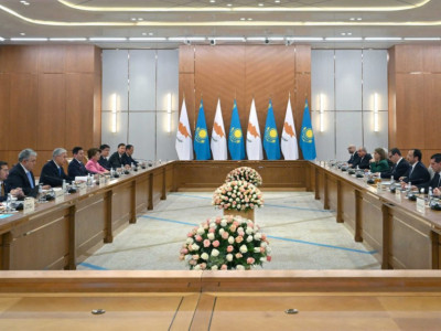 Қазақстан мен Кипр делегациясы кеңейтілген құрамда келіссөз жүргізді