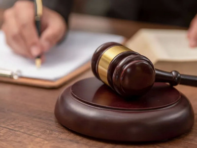 Талдықорғанда 3 жасар науқас қызын сабаған ер адамға сот үкімі шықты