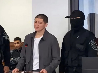 "Жазықсыз адамдарды өлтірдім деп ойламаймын": Сәрсемәлиев сотта жауап берді
