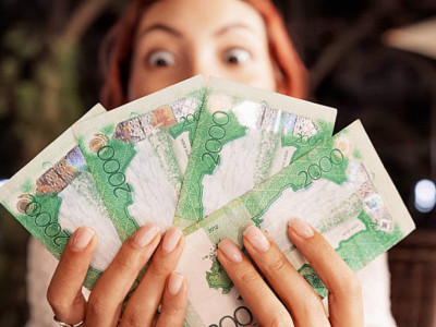24 маусымнан бастап 2000 теңгелік ескі банкнот айналымнан шығады