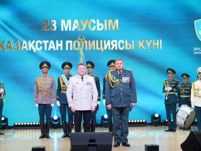 Қазақстан полициясы күніне орай Ұлттық ұлан әскери қызметкерлері марапатталды