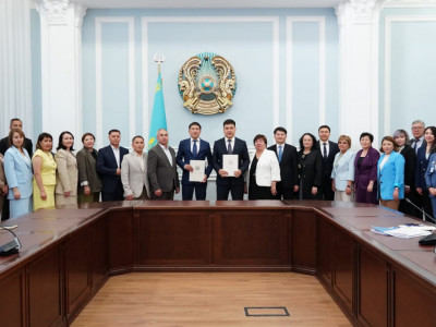 БҚО-да «Кітап оқитын ұлт» жобасын іске асыру жөніндегі меморандумға қол қойылды