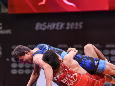 Қазақстандық балуандар Азия чемпионатында тағы үш медаль жеңіп алды