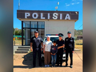 Полицейлер Жасыбай көлінде адасып кеткен баланы құтқарды