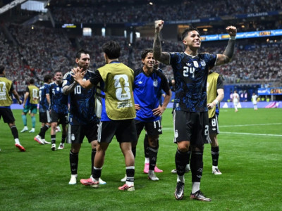 Аргентина Англияны жеңіп, әлем чемпионатының финалына шықты