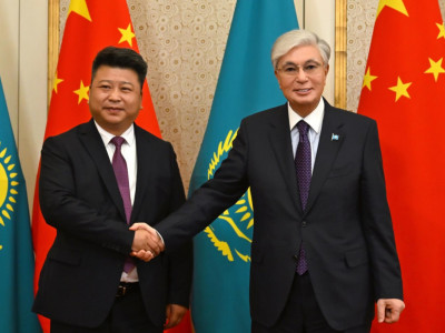 Президент Guoyou компаниялар тобы директорлар кеңесінің төрағасын қабылдады