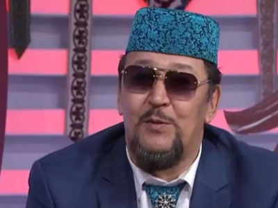 «Ота жасап, барлығын кесіп тастады»: Әнші Нұрлан Әміровтің қазіргі жағдайы белгілі болды (ВИДЕО)