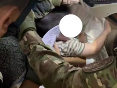 Жезқазғанда екі жасар баланың басы пластик құмыраға кіріп кетіп, шықпай қалған
