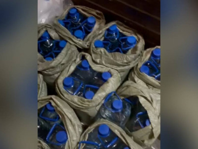 СҚО-да заңсыз сақталған 180 литр спирт иісі бар сұйықтық тәркіленді
