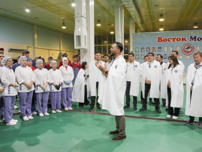 Respublica партиясы Өскемендегі ірі сүт өндіруші кәсіпорын қызметкерлерімен жүздесті