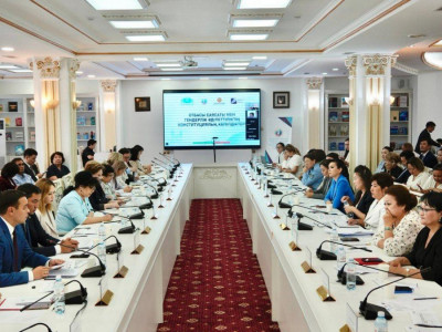 Елімізде отбасы саясатын жетілдірудің негізгі бағыттары талқыланды