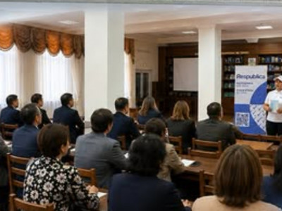 Respublica партиясының кандидаттары Қостанайдағы университет ұстаздарымен кездесті