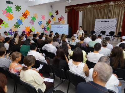 «Әділет» партиясының өкілдері Қостанай облысында ауыл тұрғындарымен мобильді кездесу ұйымдастырды