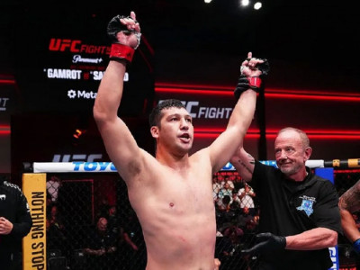Қазақстандық Дияр Нұрғожай UFC турнирінде қарсыласын нокаутқа жіберді