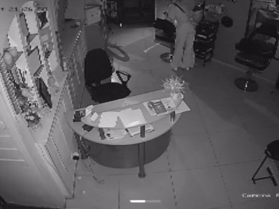 Қарағандыда өзі жұмыс істейтін сұлулық салонын тонаған қызметкер ұсталды