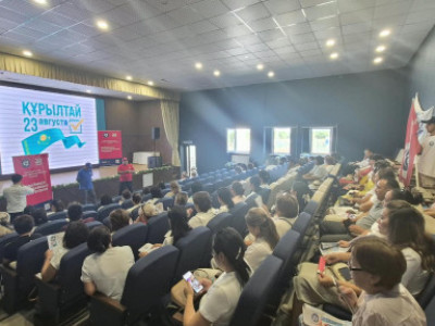 ЖСДП өкілдері Алатау қаласының тұрғындарымен өзекті мәселелерді талқылады