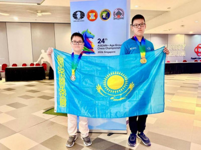 Ағайынды жас шахматшылар Азия чемпионы атанды