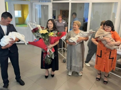Павлодарлық әйел үшем босанды