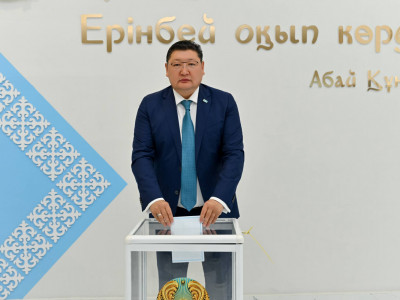 Құрылтай – 2026: Абай облысының әкімі Берік Уәли дауыс берді