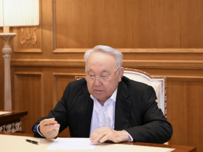 Нұрсұлтан Назарбаев Құрылтай сайлауында дауыс берді