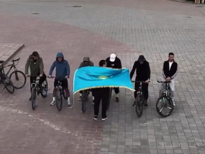 23 тамызда 23 шақырым: Сәтбаевта велошеру өтті