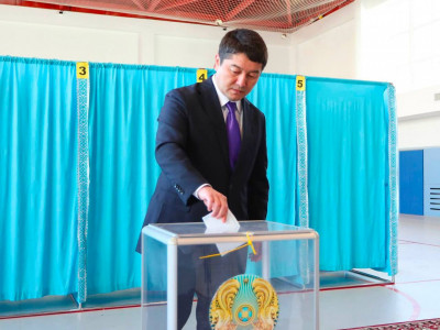 Құрылтай – 2026: Маңғыстау облысының әкімі дауыс берді