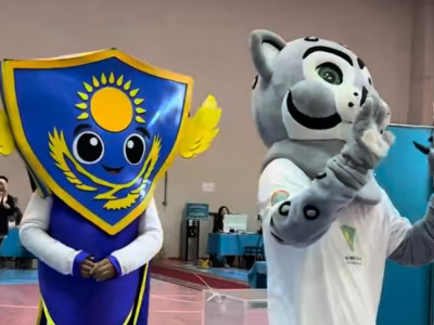 Астанада "Тазабек" пен "Тәртіпбек" дауыс беруге барды