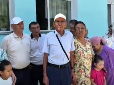 Шымкентте бір көшенің тұрғындары сайлауға бірге барып таңдау жасады