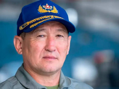 Дәурен Қосанов Қорғаныс министрі лауазымына қайта тағайындалды