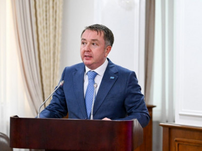 Ерлан Сәрсембаев Әділет министрі болып қала береді