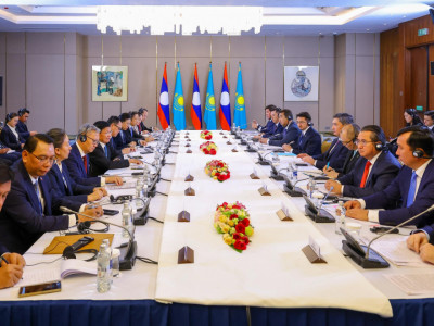 Олжас Бектенов пен Тхонглун Сисулит екіжақты ынтымақтастықты талқылады