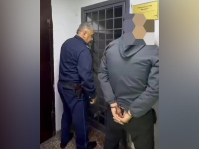 «Жарып жіберемін»: Шахтинск тұрғыны орынсыз әзілі үшін 16 тәулікке қамалды