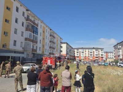 Таразда өрт болып, 79 адам эвакуацияланды