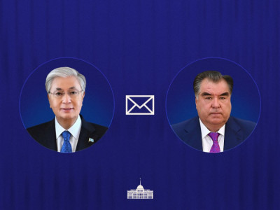 Мемлекет басшысы Тәжікстан президентін құттықтады
