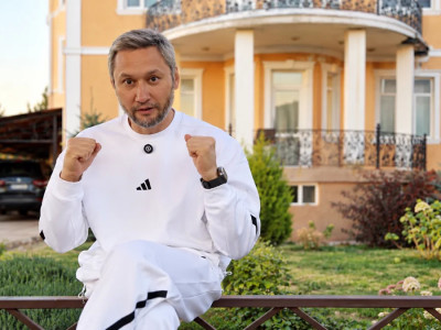 "Оңай емес": Азамат Сатыбалды жеке өмірі туралы құпияны ашып айтты