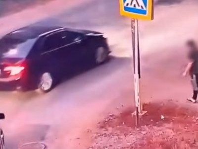 Ақтөбе тұрғыны өзін көлік қағып кеткендей көрсетіп, жүргізушілерден ақша алған (ВИДЕО)