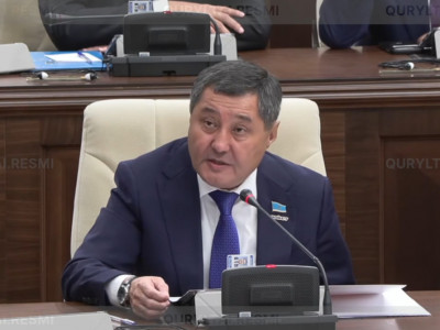 Түнде қатты шу шағаратын көліктерді тіркейтін жүйе ортнату керек – Кендебай Адамбек