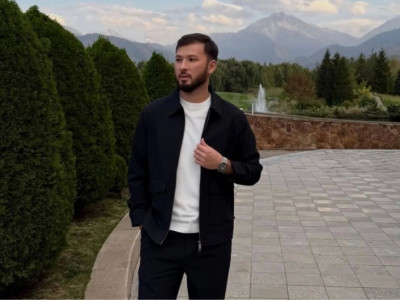 "Жұрт тағы қосып жүрмесін": Арман Қоңыр желідегі қауесетке жауап берді