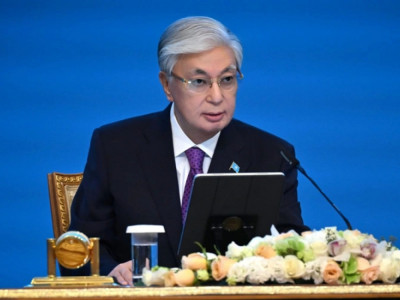 Президент Қорғаныс министрлігін тексеру жөніндегі комиссия құру туралы өкімге қол қойды