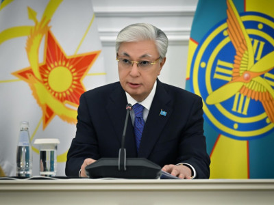 Президент Қорғаныс министріне бірқатар кезек күттірмейтін міндет жүктеді