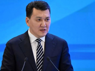 Президент он күн ішінде армияны реформалаудың арнайы жоспарын әзірлеуді тапсырды – Ерлан Қарин