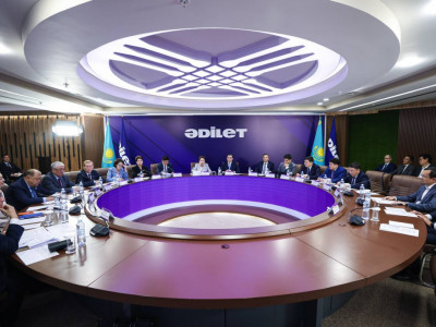 Азаматтардың кредиттік берешегін азайту: «Әділет» партиясында қандай іс-шаралар ұсынылды?