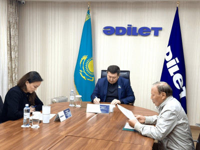 Тұрғындар өтініші – басты назарда: Құрылтай депутаты қоғамдық қабылдауда азаматтардың талап-тілектерін тыңдады